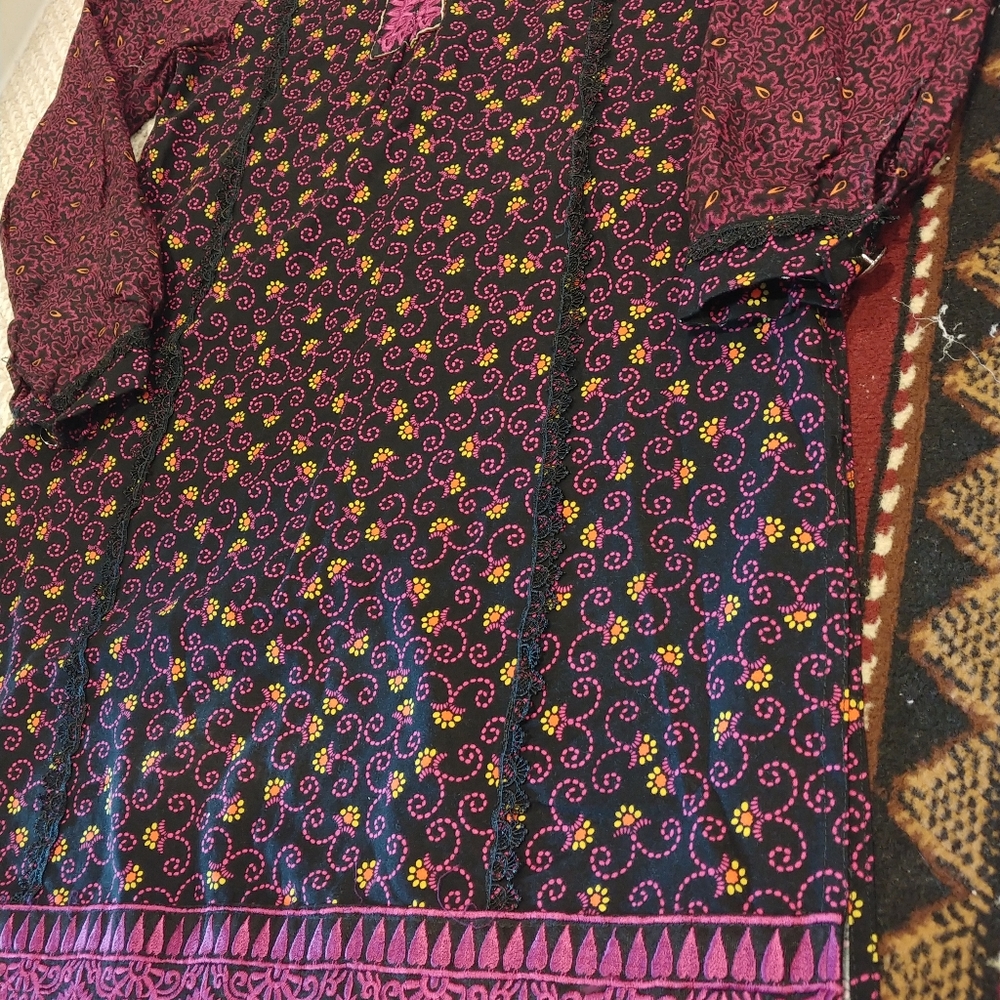 Pakistani / Indian Kurta - image 4